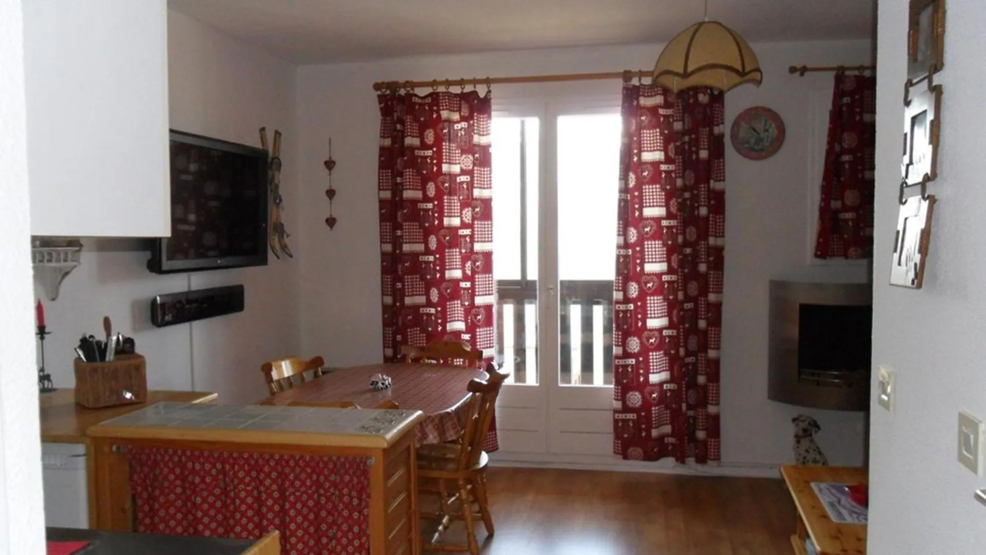 Apartment Studio Cabine Sud-Ouest Avec Balcon Et Parking A Barcelonnette - Fr-1-804-9