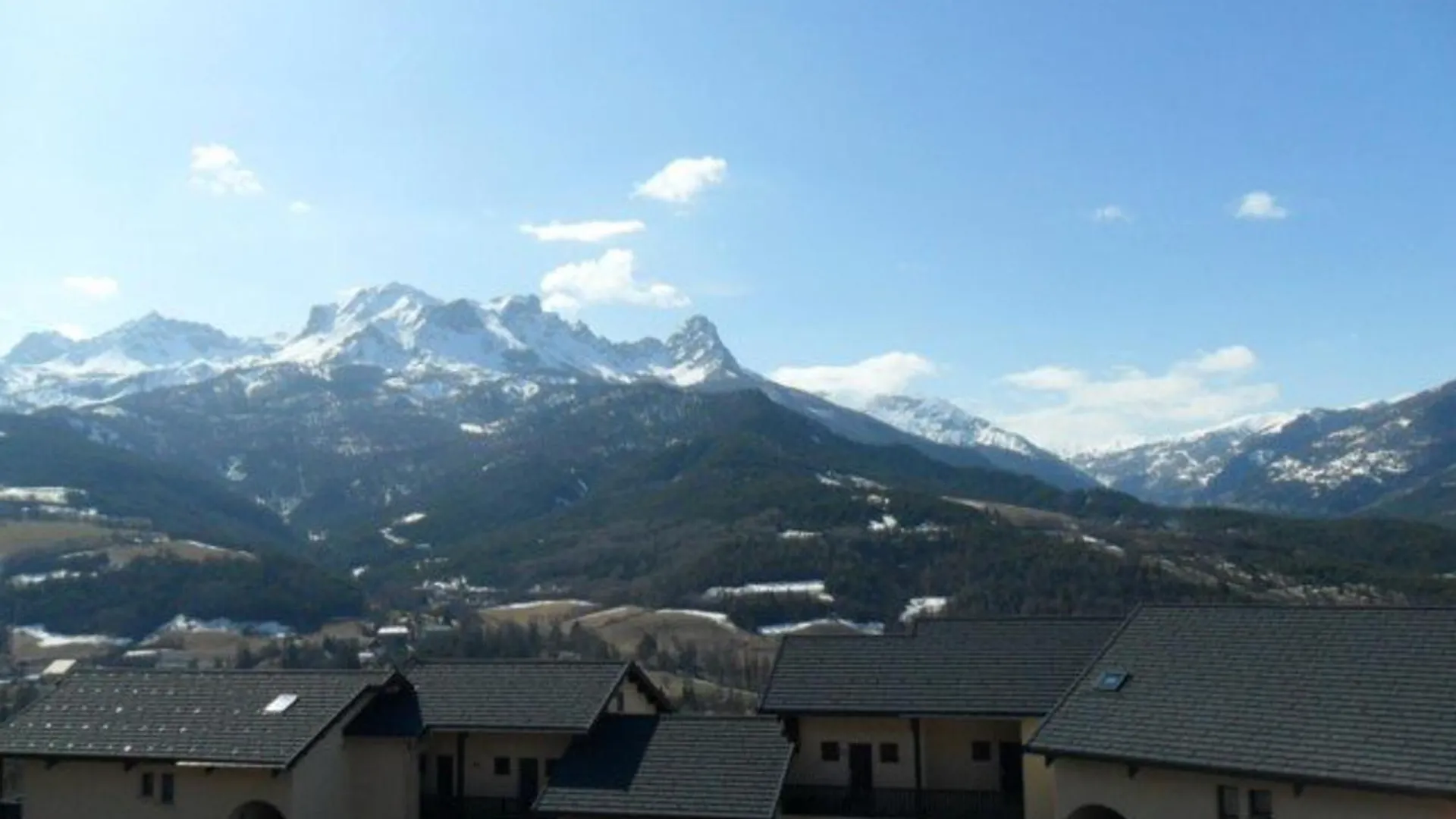 Studio Cabine Sud-Ouest Avec Balcon Et Parking A Barcelonnette - Fr-1-804-9 Appartement